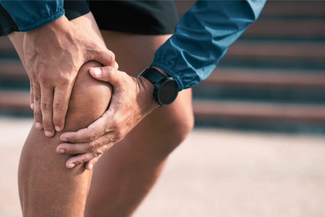 Dolor de rodilla al bajar escaleras